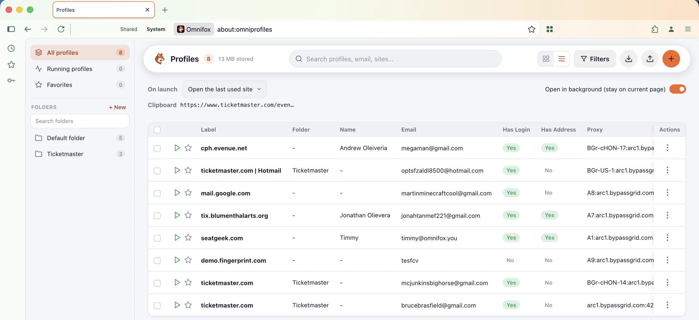 The Omnifox profile manager listing eight saved profiles, with columns for site, folder, name, email, saved login, saved address and proxy, and folders in the sidebar.